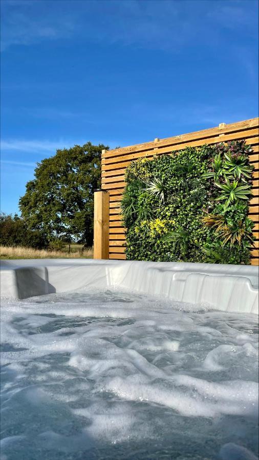 Eastridge Glamping Villa Shrewsbury Exteriör bild