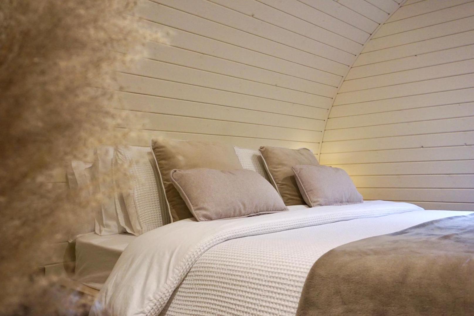 Eastridge Glamping Villa Shrewsbury Exteriör bild